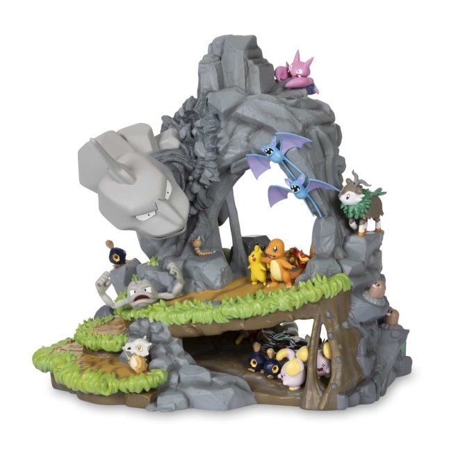 Pokémon Center Mountain of Discovery Figure